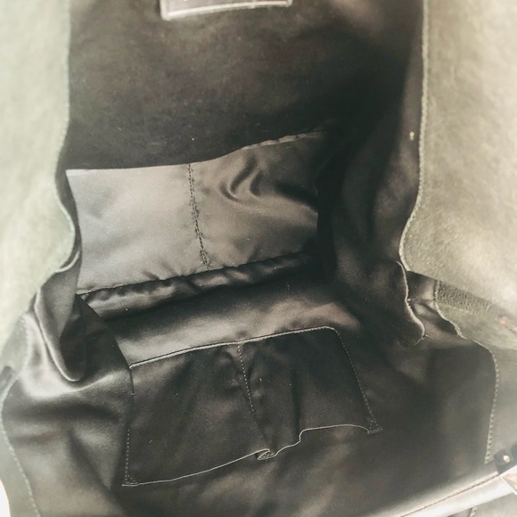 Yves Saint Laurent Roady Black leather Satchel - Picture 14 of 15